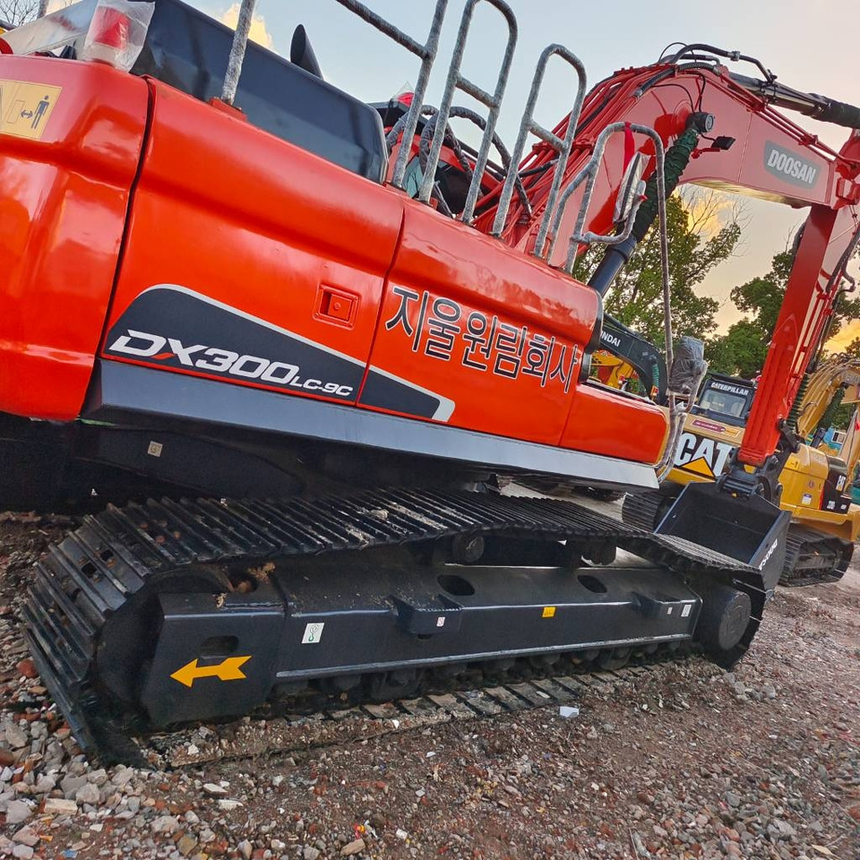 Гусеничний екскаватор Doosan DX 300 LCA: фото 32 Гусеничний екскаватор Doosan DX 300 LCA: фото 32