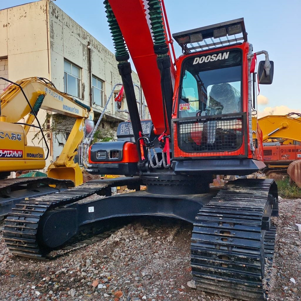 Гусеничний екскаватор Doosan DX 300 LCA: фото 7 Гусеничний екскаватор Doosan DX 300 LCA: фото 7