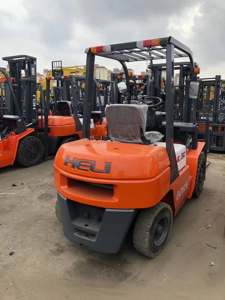 Heli FD 30 - Дизельний навантажувач: фото 3 Heli FD 30 - Дизельний навантажувач: фото 3