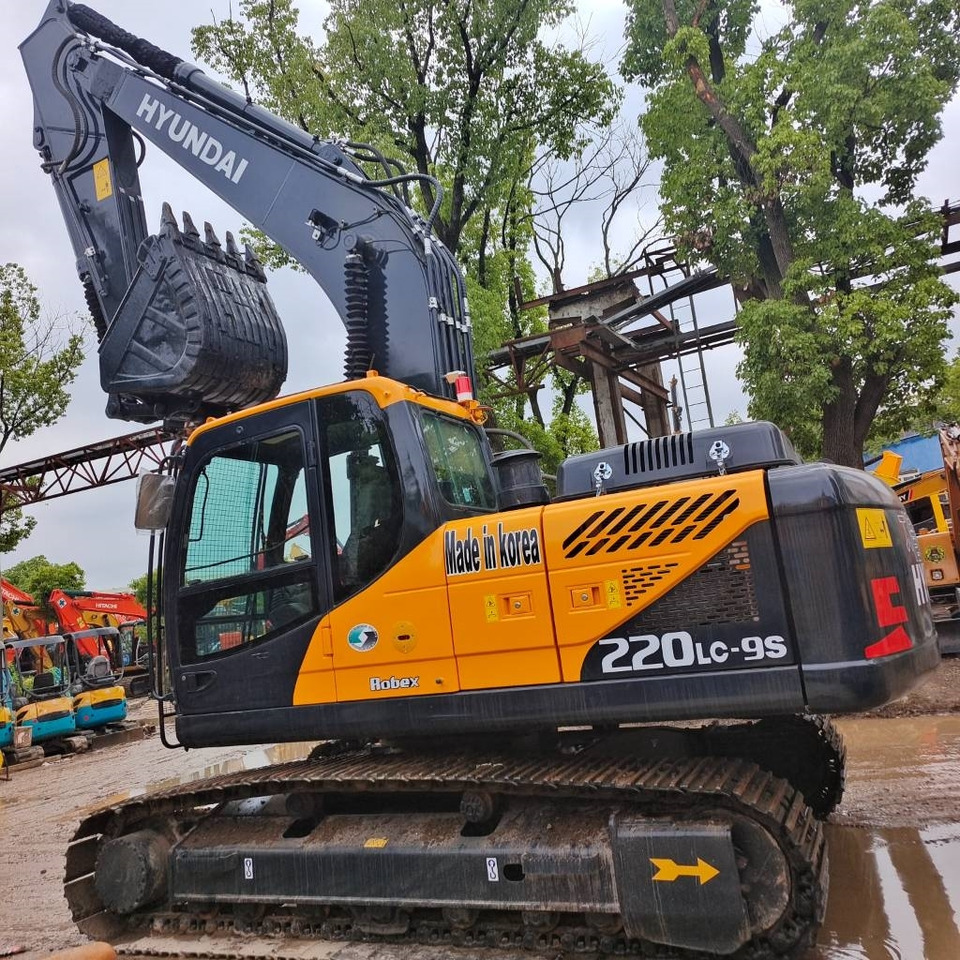 Hyundai 220 LC-9S - Гусеничний екскаватор: фото 3 Hyundai 220 LC-9S - Гусеничний екскаватор: фото 3