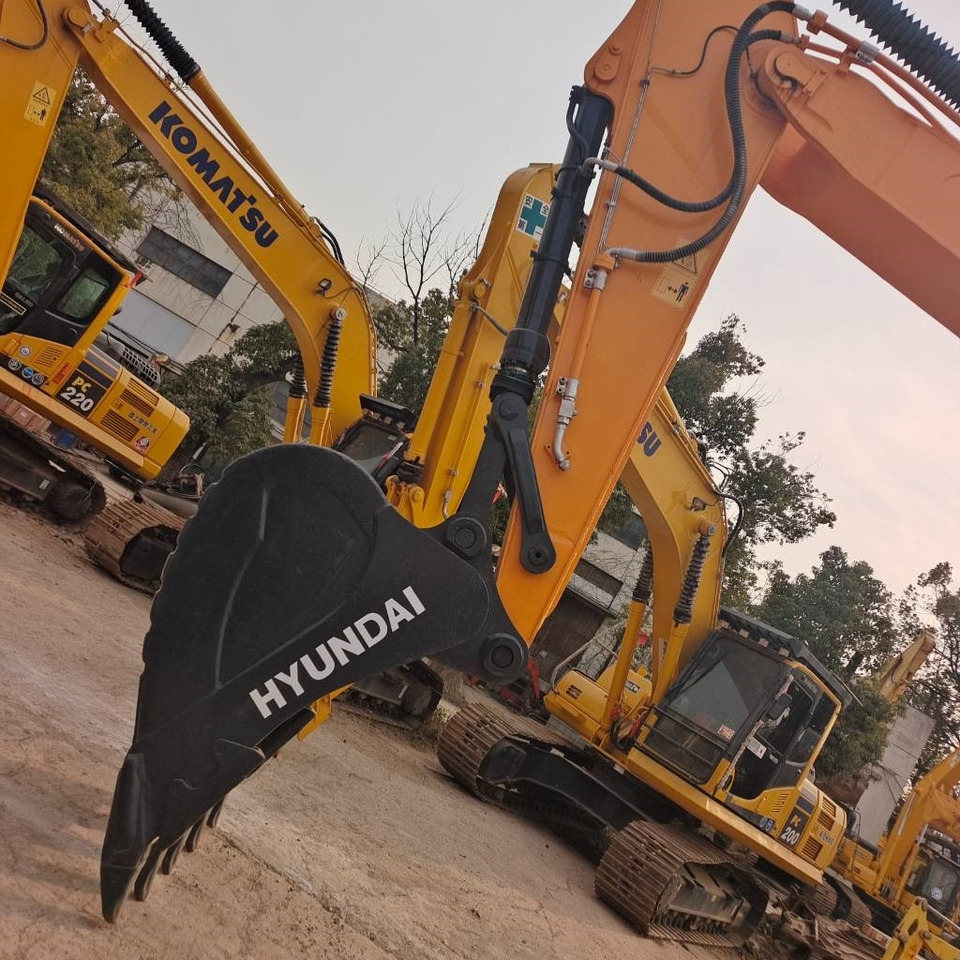 Hyundai 305LC - Гусеничний екскаватор: фото 3 Hyundai 305LC - Гусеничний екскаватор: фото 3