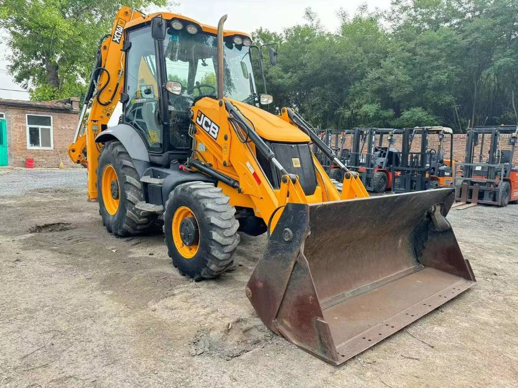 JCB 3 CX - Колісний екскаватор: фото 1 JCB 3 CX - Колісний екскаватор: фото 1