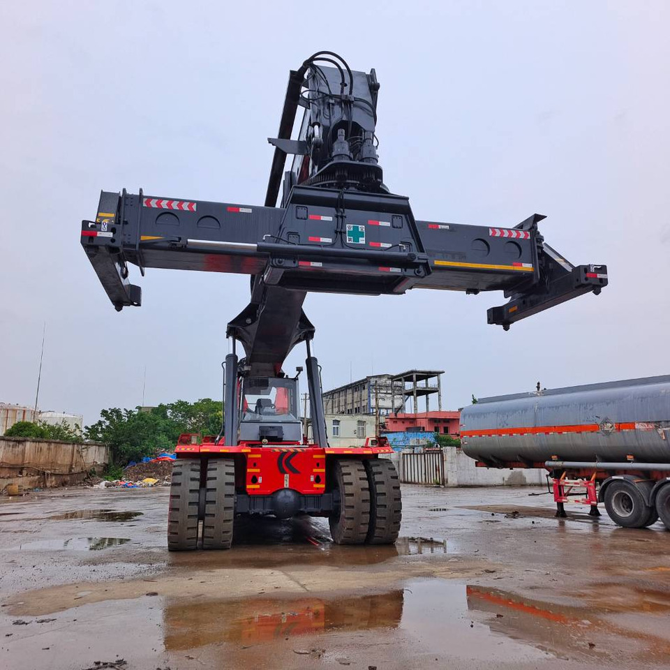 Kalmar DRF 450 - Річстакер: фото 2 Kalmar DRF 450 - Річстакер: фото 2