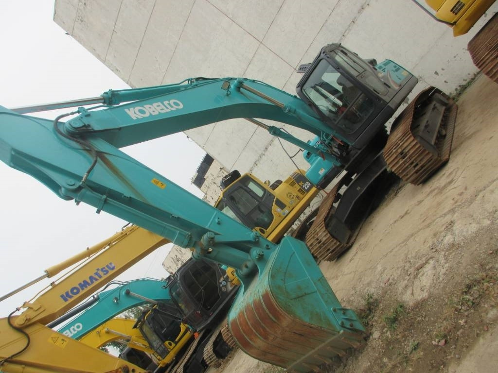 Kobelco SK 210 LC-9 - Гусеничний екскаватор: фото 2 Kobelco SK 210 LC-9 - Гусеничний екскаватор: фото 2