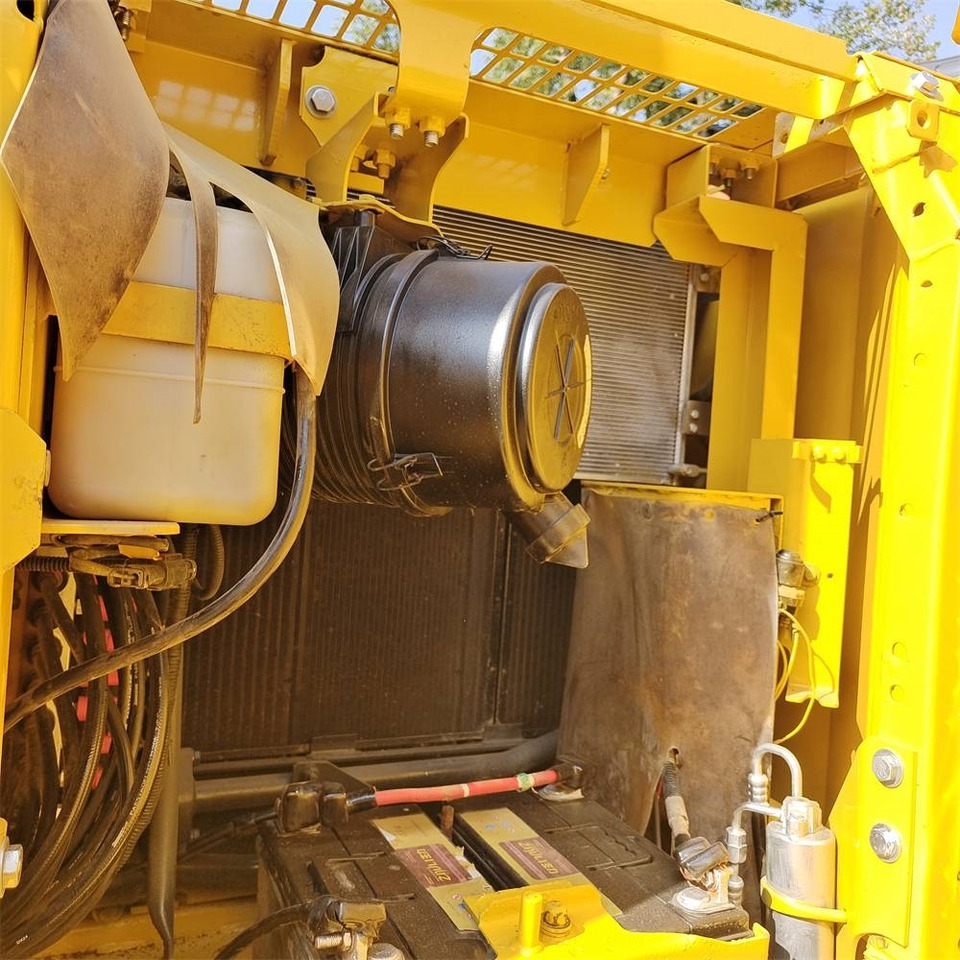 Гусеничний екскаватор Komatsu PC 130: фото 7