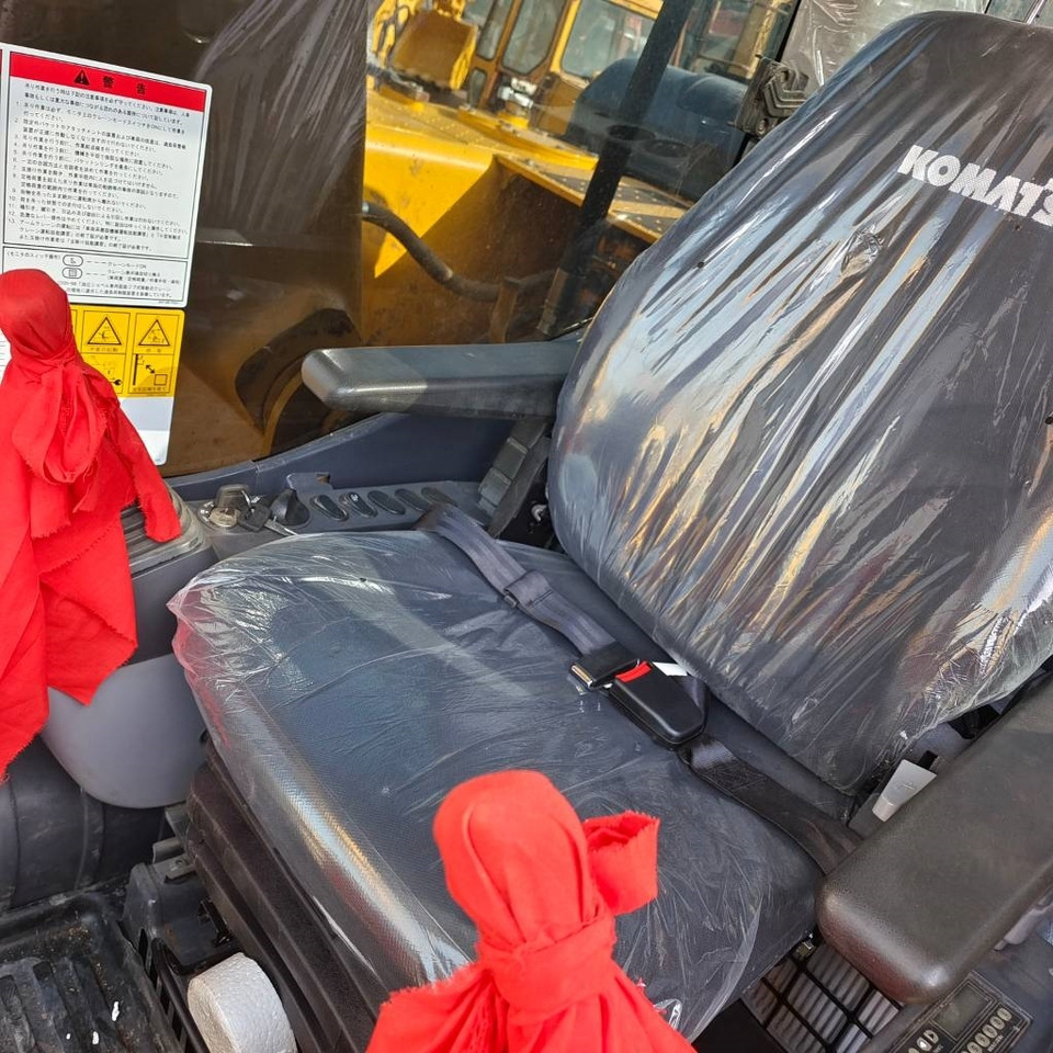 Komatsu PC 200 - Гусеничний екскаватор: фото 3 Komatsu PC 200 - Гусеничний екскаватор: фото 3