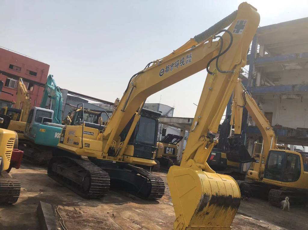 Komatsu PC 220-8 - Гусеничний екскаватор: фото 4 Komatsu PC 220-8 - Гусеничний екскаватор: фото 4