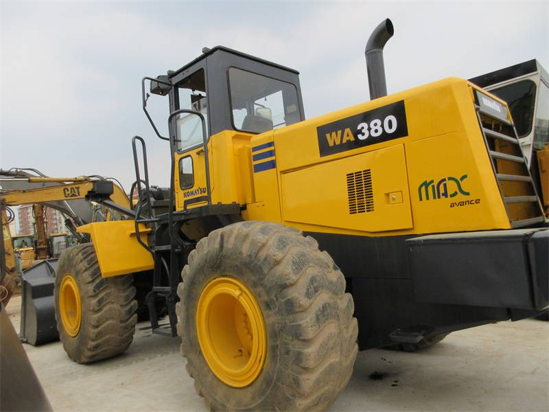 Komatsu WA 380-3 - Колісний навантажувач: фото 1 Komatsu WA 380-3 - Колісний навантажувач: фото 1