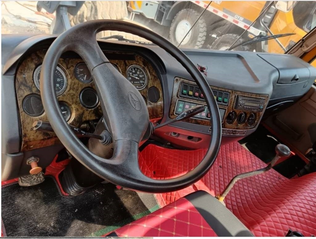 XCMG QY 70 K - Всюдихідний кран: фото 4 XCMG QY 70 K - Всюдихідний кран: фото 4