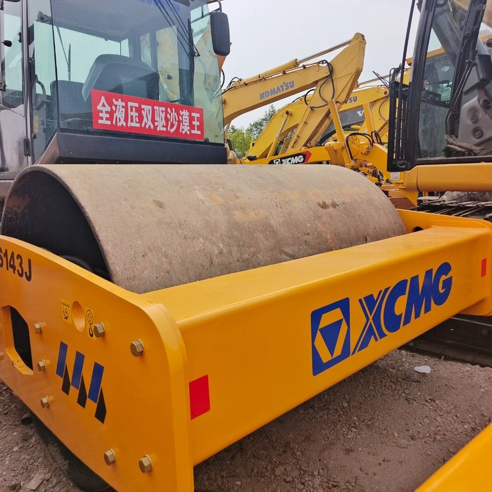 XCMG XS 143 J - Компактор: фото 5 XCMG XS 143 J - Компактор: фото 5