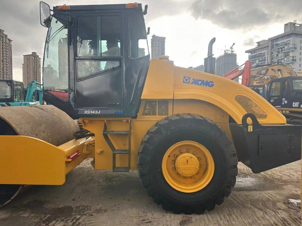 XCMG XS 143 - Компактор: фото 2 XCMG XS 143 - Компактор: фото 2