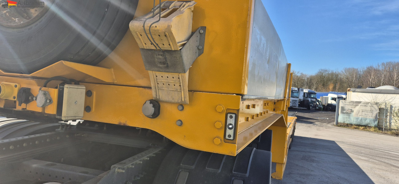 Faymonville 3-A ausziehbar bis 18,90 m zwangsgelenkt - Низькорамна платформа напівпричіп: фото 4 Faymonville 3-A ausziehbar bis 18,90 m zwangsgelenkt - Низькорамна платформа напівпричіп: фото 4