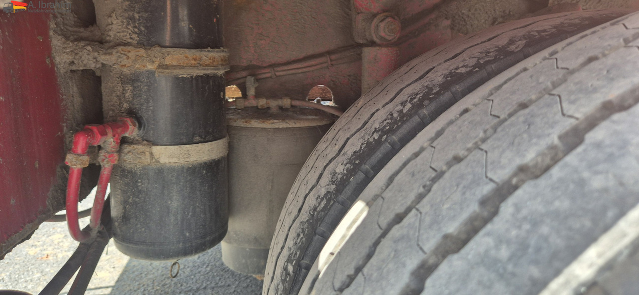 Goldhofer STZ-TBL3-33/80 Tiefbett mit Rampen Lenkung mit FB - Низькорамна платформа напівпричіп: фото 2 Goldhofer STZ-TBL3-33/80 Tiefbett mit Rampen Lenkung mit FB - Низькорамна платформа напівпричіп: фото 2