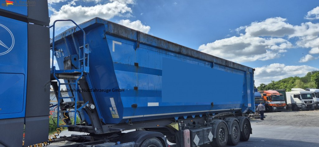 Kempf SKM 35/3 Leichter Schaden am Heck voll fahrbereit. - Самоскид напівпричіп: фото 1 Kempf SKM 35/3 Leichter Schaden am Heck voll fahrbereit. - Самоскид напівпричіп: фото 1