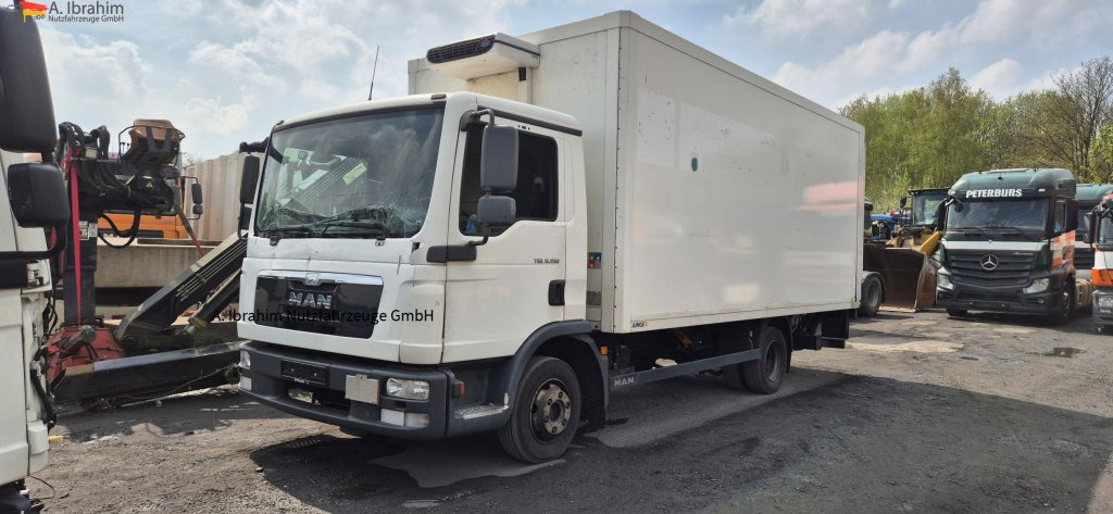 MAN TGL 8.150 4X2 BL Unfallschaden bedingt fahrbereit, Motor ok - Комерційний автомобіль: фото 1 MAN TGL 8.150 4X2 BL Unfallschaden bedingt fahrbereit, Motor ok - Комерційний автомобіль: фото 1