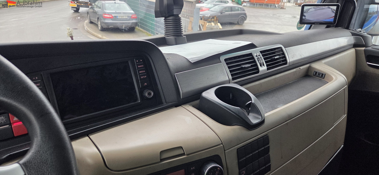 MAN TGX 26.460 BDF | 6x2 | Liftachse Retarder | 2xVorhanden | klima - Контейнеровоз/ Змінний кузов вантажівка: фото 3 MAN TGX 26.460 BDF | 6x2 | Liftachse Retarder | 2xVorhanden | klima - Контейнеровоз/ Змінний кузов вантажівка: фото 3