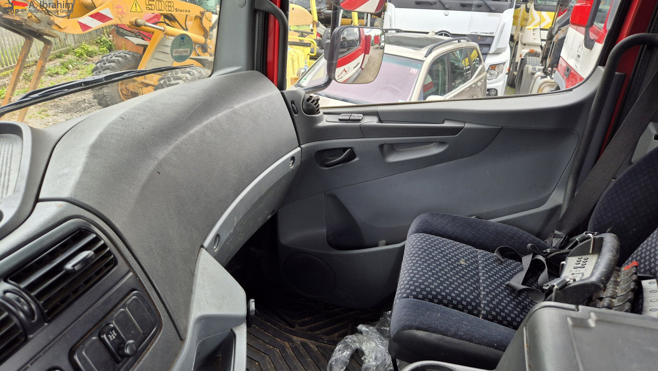Mercedes-Benz 1829L mit Kran HIAB 111 Hiduo , Funk FB - Бортова вантажівка/ Платформа, Вантажівка з маніпулятором: фото 3 Mercedes-Benz 1829L mit Kran HIAB 111 Hiduo , Funk FB - Бортова вантажівка/ Платформа, Вантажівка з маніпулятором: фото 3