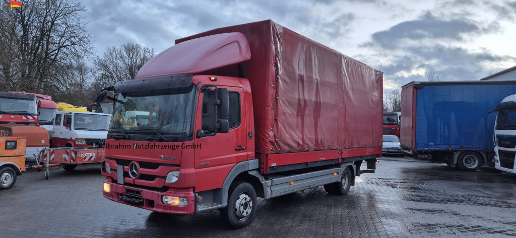 Mercedes-Benz 818L LBW, Luftfederung - Тентований фургон: фото 1 Mercedes-Benz 818L LBW, Luftfederung - Тентований фургон: фото 1