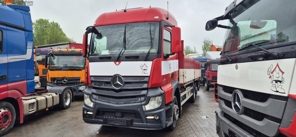 Mercedes-Benz DB 2545 HIAB 166 mit Zange. Lift-Lenkachse einsatzbereit - Бортова вантажівка/ Платформа, Вантажівка з маніпулятором: фото 1 Mercedes-Benz DB 2545 HIAB 166 mit Zange. Lift-Lenkachse einsatzbereit - Бортова вантажівка/ Платформа, Вантажівка з маніпулятором: фото 1