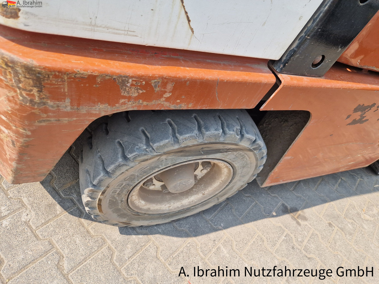 Nissan BF 03-40 4t Stapler - Навантажувач вилковий: фото 3 Nissan BF 03-40 4t Stapler - Навантажувач вилковий: фото 3