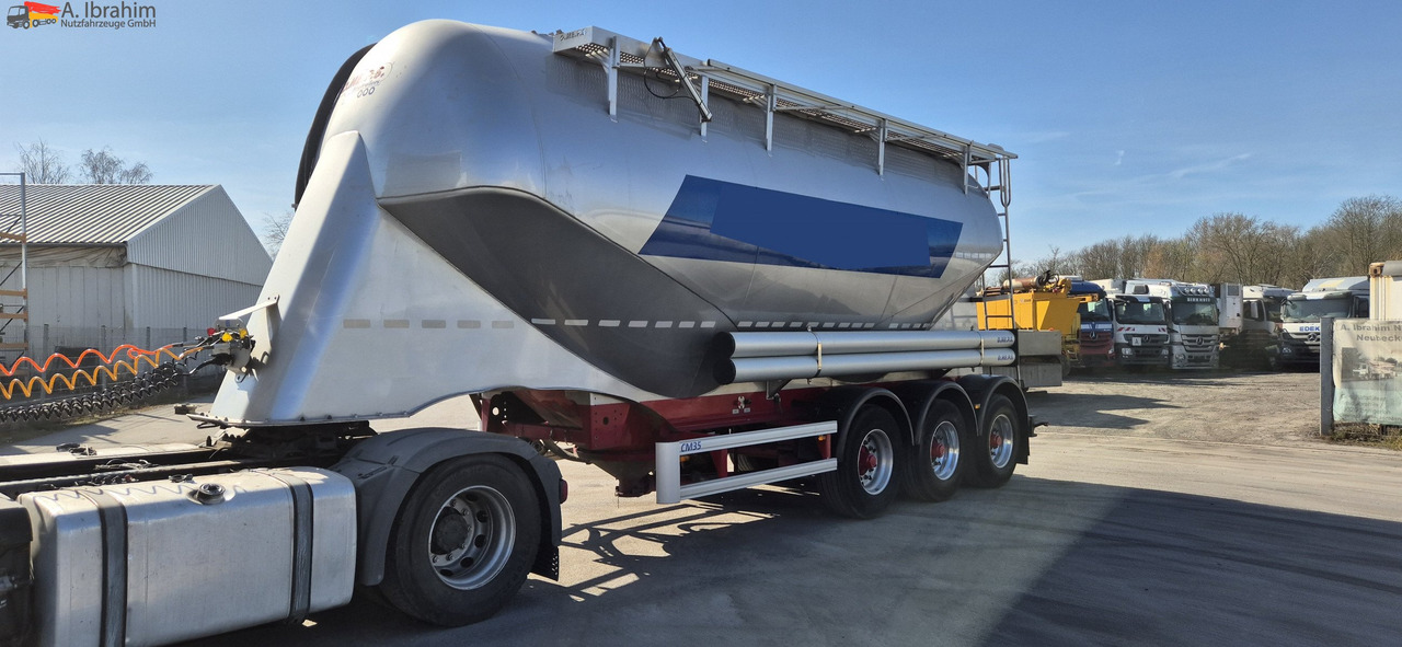 O.M.E.P.S Unfall, voll fahrbereit 35 cbm - Напівпричіп цистерна для сипучих вантажів: фото 1 O.M.E.P.S Unfall, voll fahrbereit 35 cbm - Напівпричіп цистерна для сипучих вантажів: фото 1