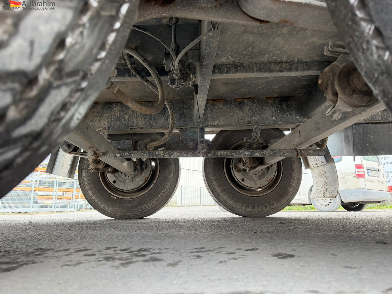 Obermaier TUE110 SDAH Tieflader | | Trommelbremse | Rampen | 7.2 Plattform | Stützfuß vorne - Низькорамна платформа причіп: фото 4 Obermaier TUE110 SDAH Tieflader | | Trommelbremse | Rampen | 7.2 Plattform | Stützfuß vorne - Низькорамна платформа причіп: фото 4