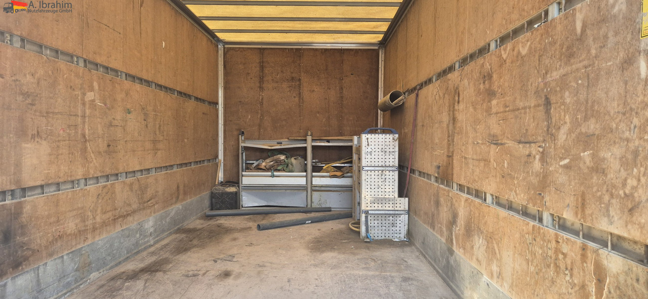 Renault Midlum 180 DCI Werkstattkoffer mit Treppe - Фургон з закритим кузовом: фото 5 Renault Midlum 180 DCI Werkstattkoffer mit Treppe - Фургон з закритим кузовом: фото 5