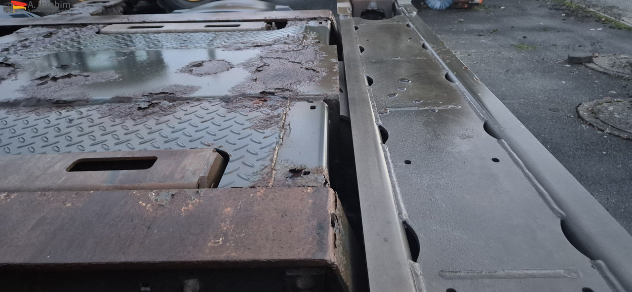 Schmitz SCF24 2x20,30,40,45 ft Multichassis, ausziehbar - Контейнеровоз/ Змінний кузов напівпричіп: фото 4 Schmitz SCF24 2x20,30,40,45 ft Multichassis, ausziehbar - Контейнеровоз/ Змінний кузов напівпричіп: фото 4