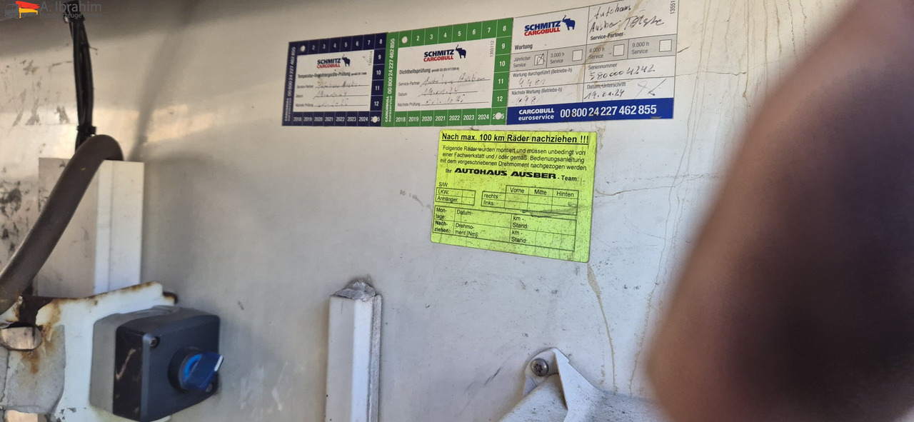 Schmitz SKO 24 Stirnwandschaden, voll fahrbereit Schmitz Kühlaggregat - Рефрижератор напівпричіп: фото 4 Schmitz SKO 24 Stirnwandschaden, voll fahrbereit Schmitz Kühlaggregat - Рефрижератор напівпричіп: фото 4