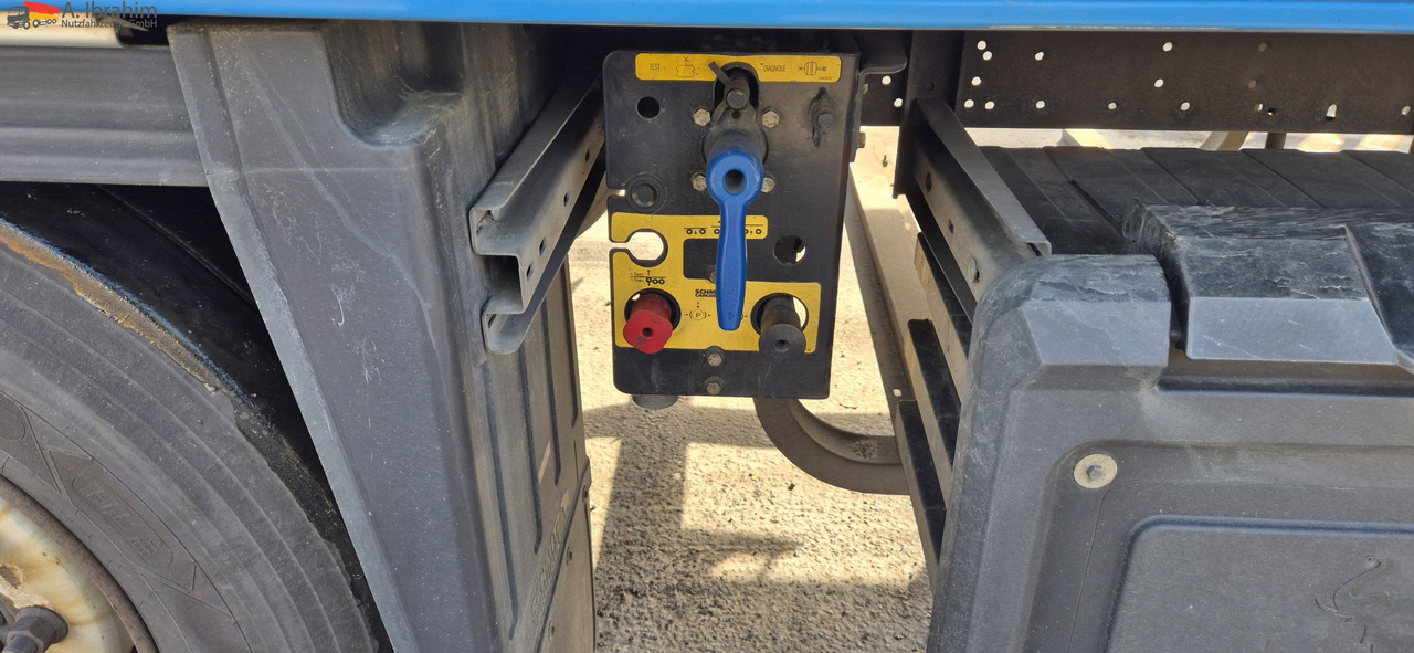 Schmitz SKO24 Carrier Vector 1550 reparierter Schaden Stütze links - Рефрижератор напівпричіп: фото 2 Schmitz SKO24 Carrier Vector 1550 reparierter Schaden Stütze links - Рефрижератор напівпричіп: фото 2