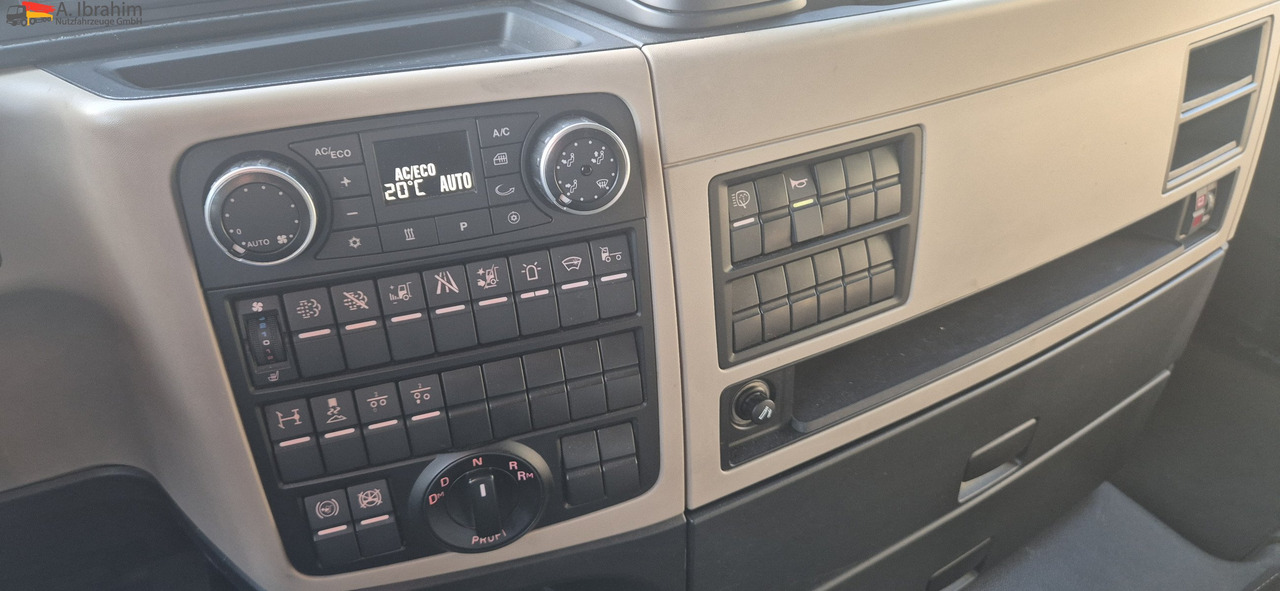 MAN TGX 18.500 Retarder | Standklima | XXL | 2x Tank | LED | deutsches Fahrzeug - Тягач: фото 3 MAN TGX 18.500 Retarder | Standklima | XXL | 2x Tank | LED | deutsches Fahrzeug - Тягач: фото 3