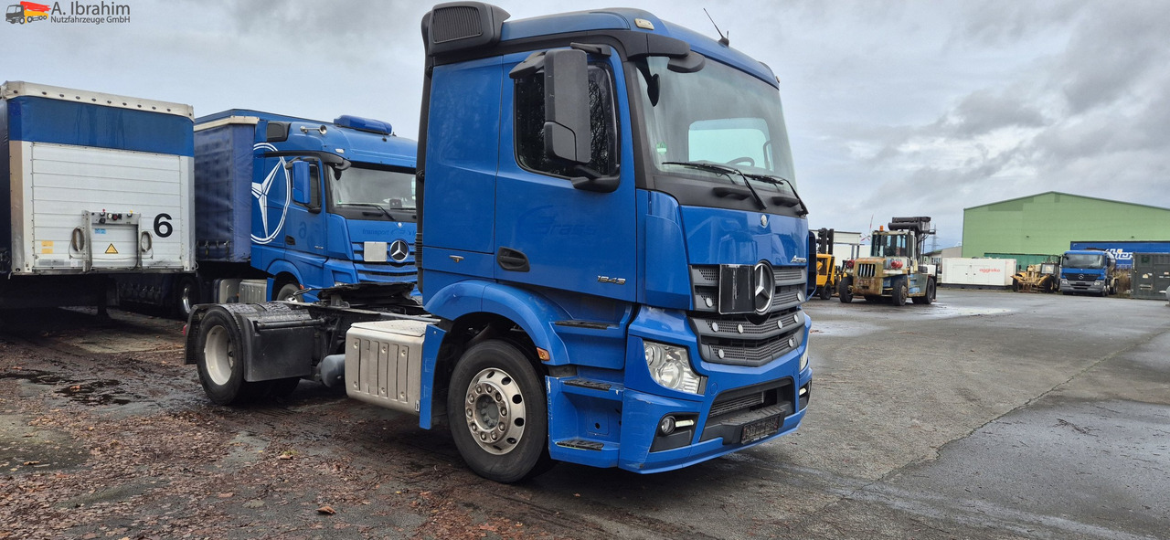 Mercedes-Benz 1843 Klima, Retarder, Topzustand, einsatzbereit sehr sauber, technisch top - Тягач: фото 1 Mercedes-Benz 1843 Klima, Retarder, Topzustand, einsatzbereit sehr sauber, technisch top - Тягач: фото 1