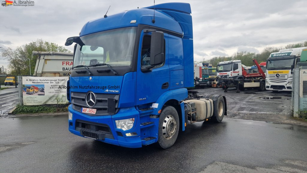 Mercedes-Benz DB 1843 Retarder Kipphydraulik Actros, sehr sauber, Alufelgen - Тягач: фото 1 Mercedes-Benz DB 1843 Retarder Kipphydraulik Actros, sehr sauber, Alufelgen - Тягач: фото 1