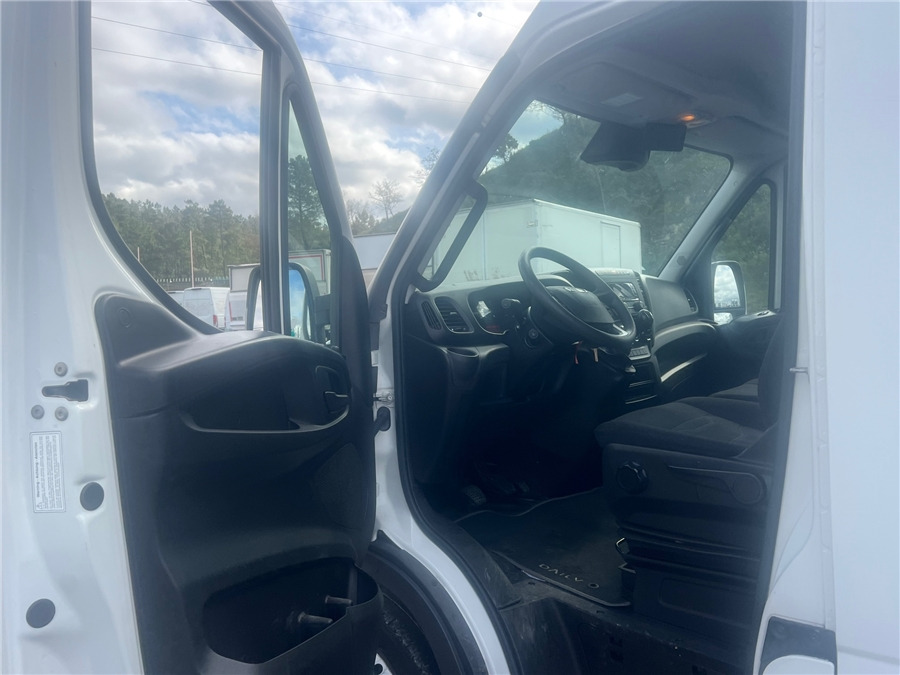 Суцільнометалевий фургон Iveco 35S16: фото 12