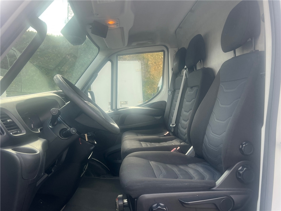 Суцільнометалевий фургон Iveco 35S16: фото 13