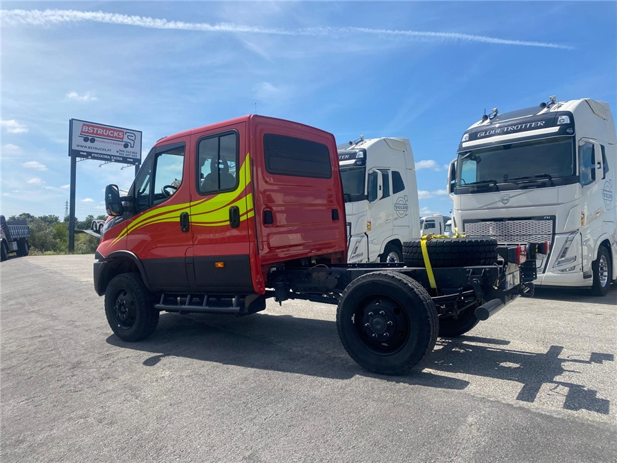 Iveco 70-S180 4X4 - Вантажівка шасі: фото 3 Iveco 70-S180 4X4 - Вантажівка шасі: фото 3