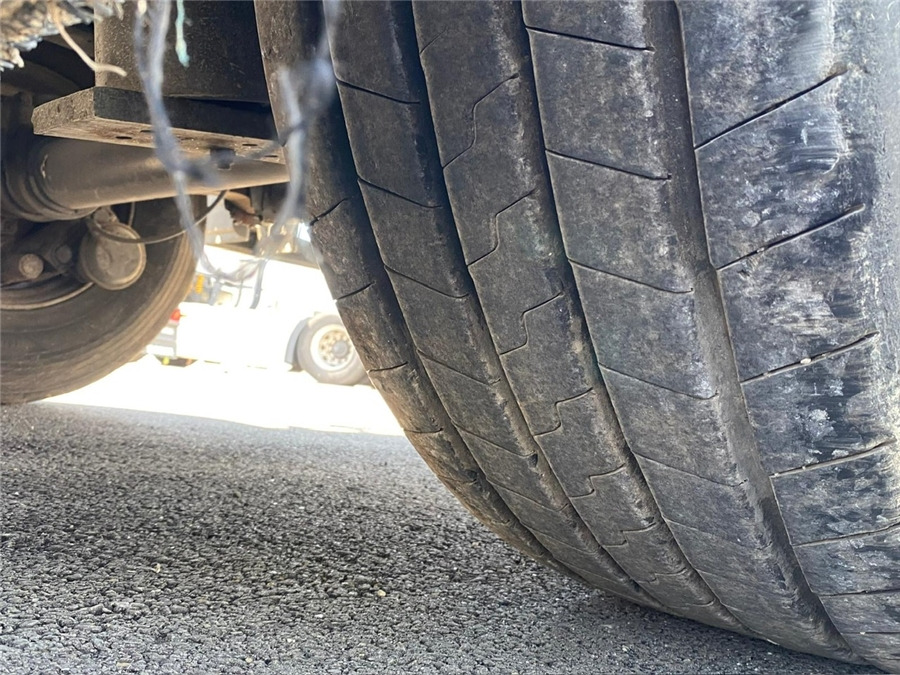 Тентований напівпричіп SCHMITZ CARGOBULL: фото 20 Тентований напівпричіп SCHMITZ CARGOBULL: фото 20