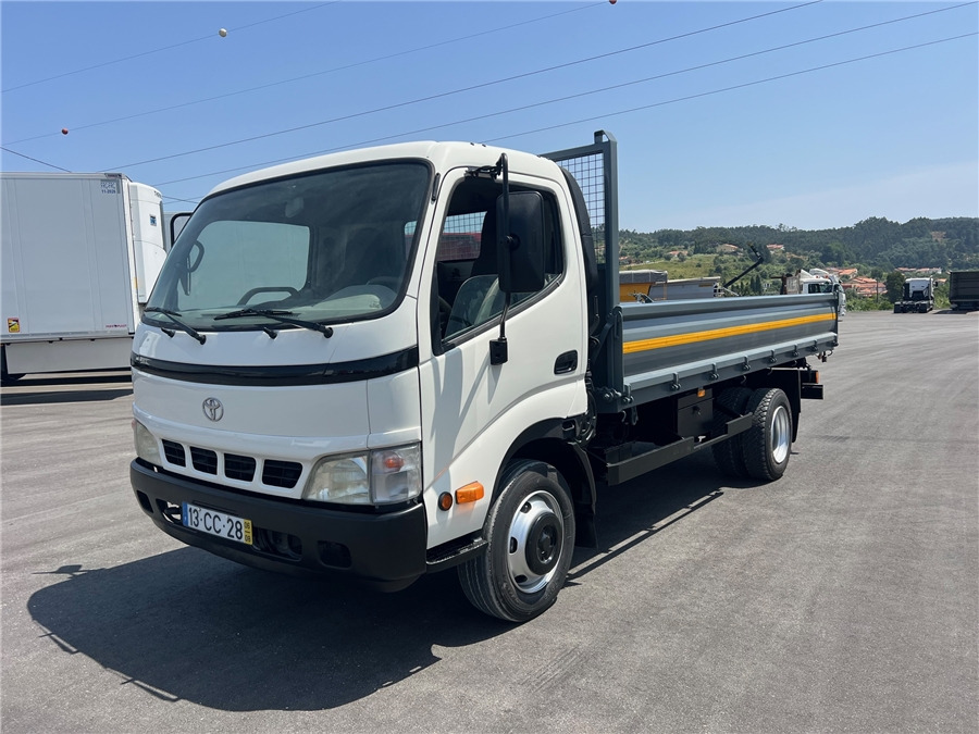 TOYOTA DYNA - Самоскид вантажівка: фото 2 TOYOTA DYNA - Самоскид вантажівка: фото 2