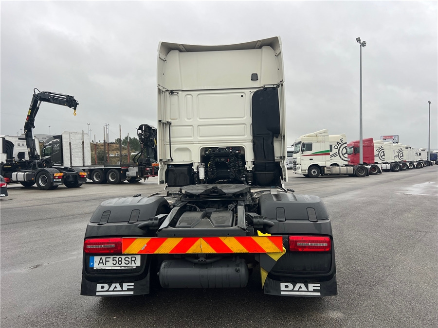 DAF XF 530 Retarder / Airparkoll - Тягач: фото 5 DAF XF 530 Retarder / Airparkoll - Тягач: фото 5