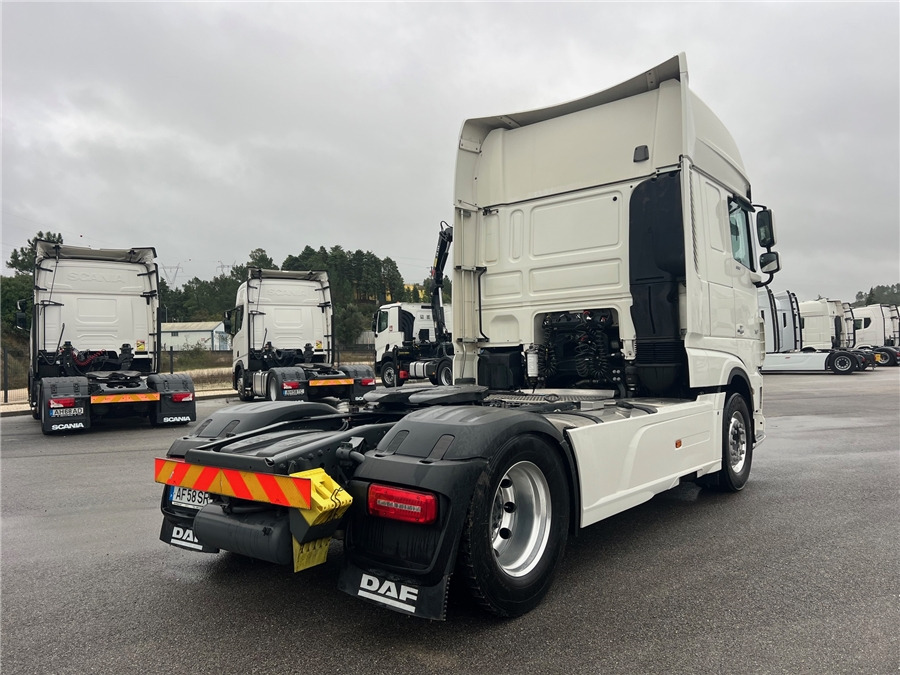 DAF XF 530 Retarder / Airparkoll - Тягач: фото 4 DAF XF 530 Retarder / Airparkoll - Тягач: фото 4