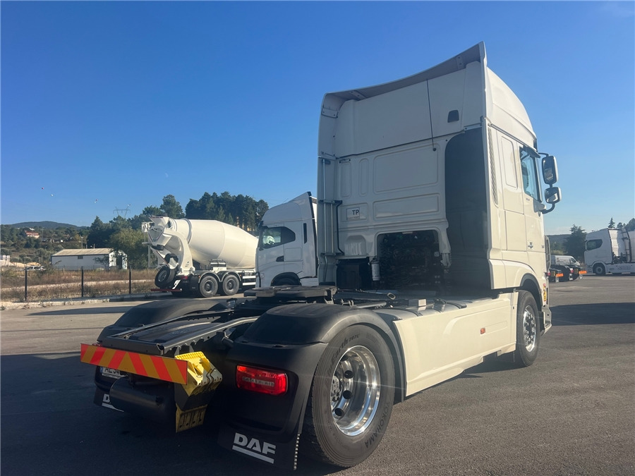 DAF XF530 / RETARDER - Тягач: фото 4 DAF XF530 / RETARDER - Тягач: фото 4