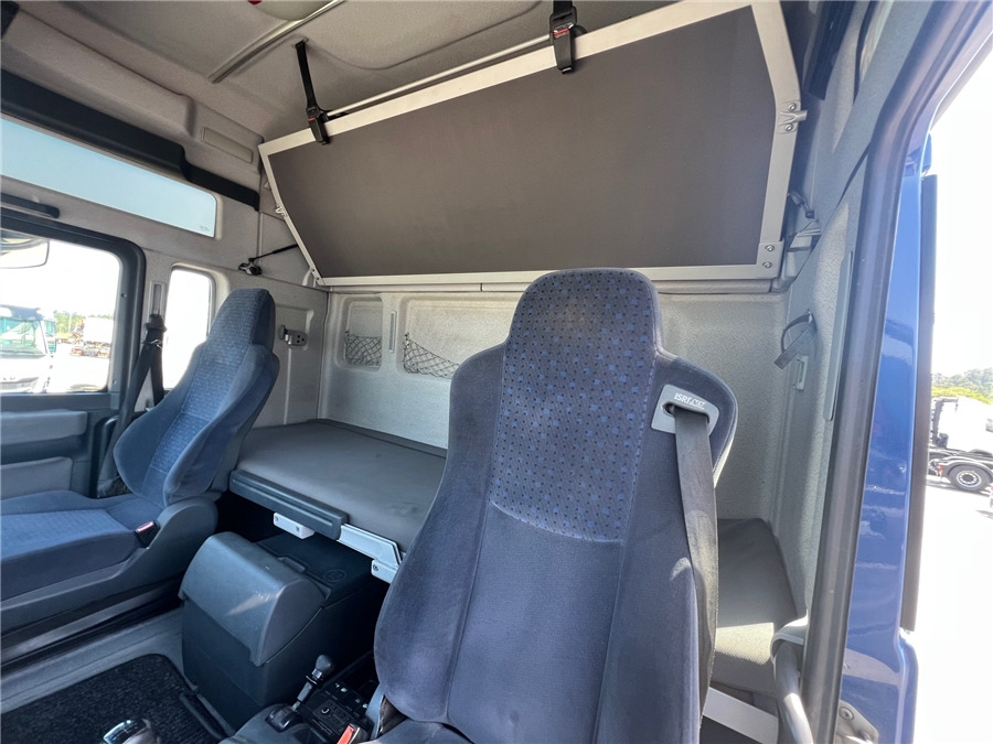 Тягач MAN TGA 18.430: фото 15 Тягач MAN TGA 18.430: фото 15