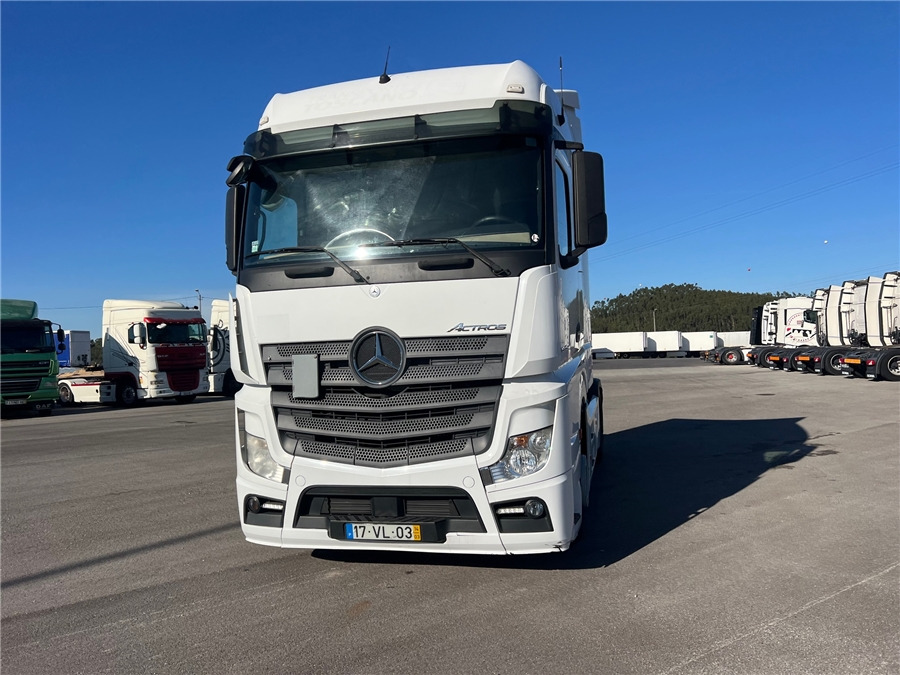 MERCEDES-BENZ 1845 / RETARDER - Тягач: фото 2 MERCEDES-BENZ 1845 / RETARDER - Тягач: фото 2