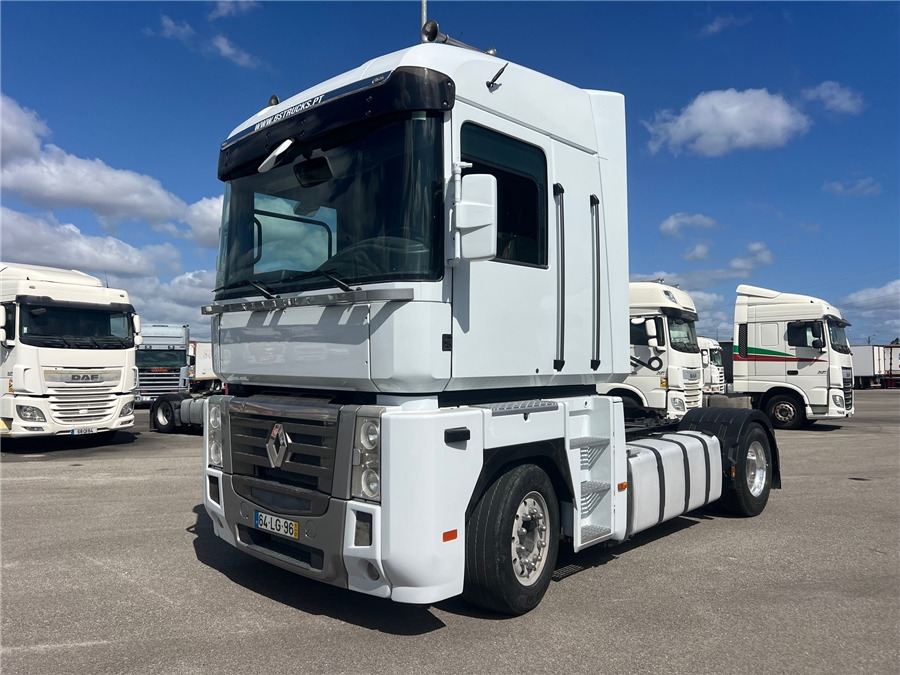 Renault AE 440 - Тягач: фото 1 Renault AE 440 - Тягач: фото 1