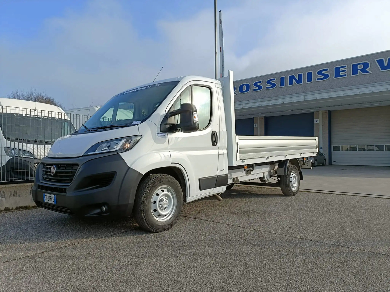 FIAT DUCATO 35 L2H1 - Легка бортова вантажівка: фото 3 FIAT DUCATO 35 L2H1 - Легка бортова вантажівка: фото 3