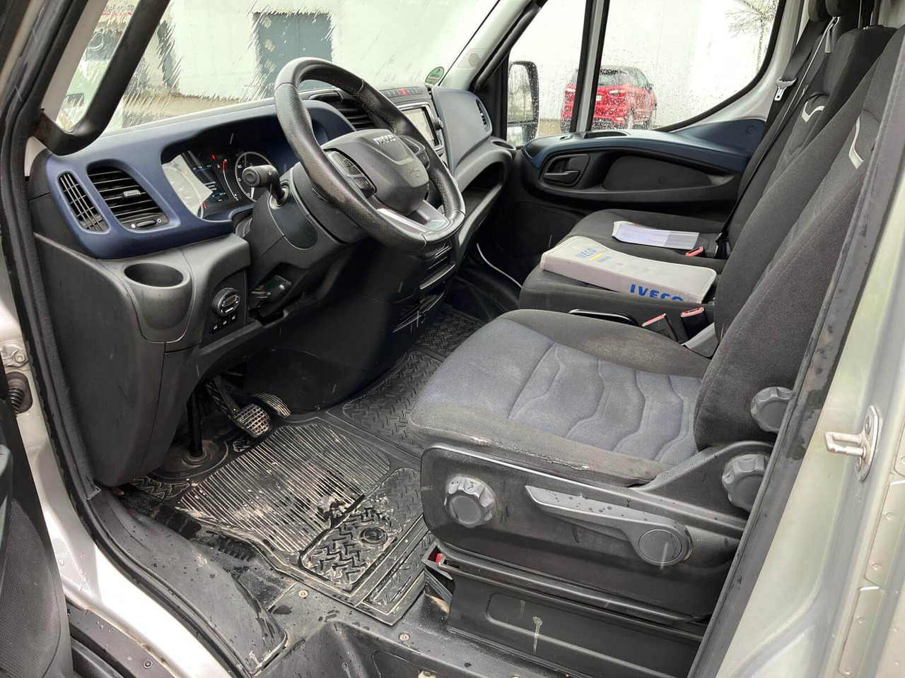 IVECO DAILY 35C18P FURGONE STANDARD - Суцільнометалевий фургон: фото 4 IVECO DAILY 35C18P FURGONE STANDARD - Суцільнометалевий фургон: фото 4