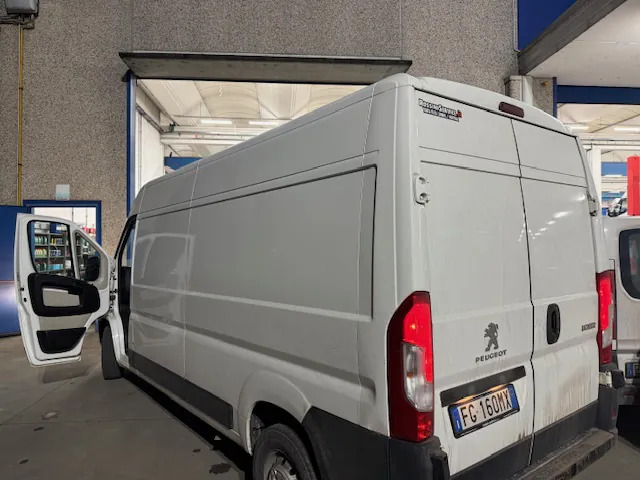 PEUGEOT BOXER FURGONE STANDARD - Суцільнометалевий фургон: фото 1 PEUGEOT BOXER FURGONE STANDARD - Суцільнометалевий фургон: фото 1