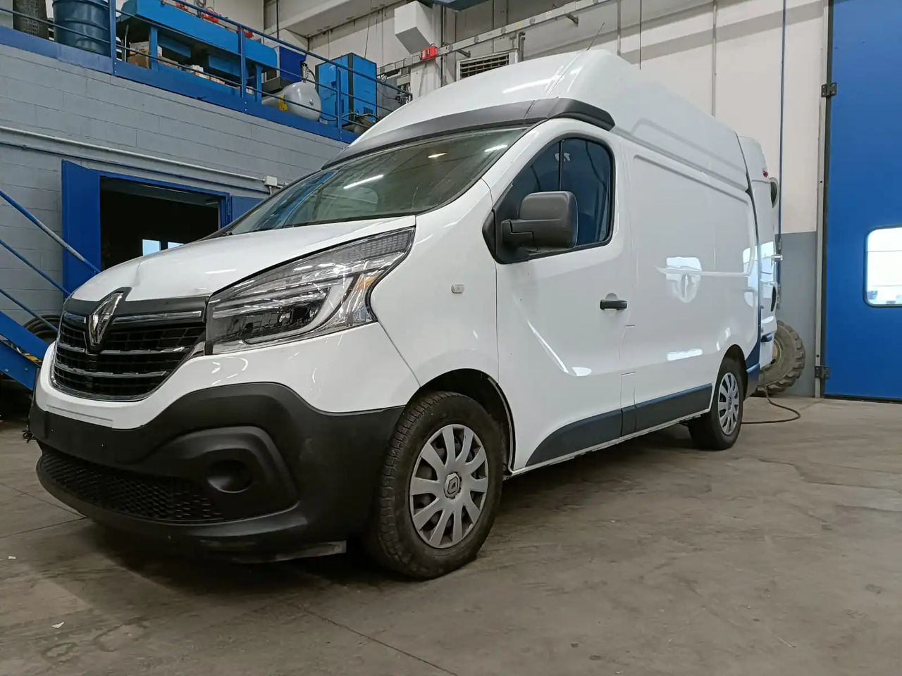RENAULT TRAFIC 1200 L1H2 - Суцільнометалевий фургон: фото 1 RENAULT TRAFIC 1200 L1H2 - Суцільнометалевий фургон: фото 1
