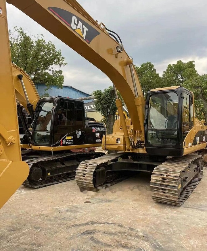 Caterpillar 320C - Гусеничний екскаватор: фото 2 Caterpillar 320C - Гусеничний екскаватор: фото 2