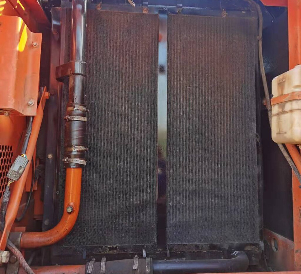 Doosan DH220LC-7 - Гусеничний екскаватор: фото 1 Doosan DH220LC-7 - Гусеничний екскаватор: фото 1